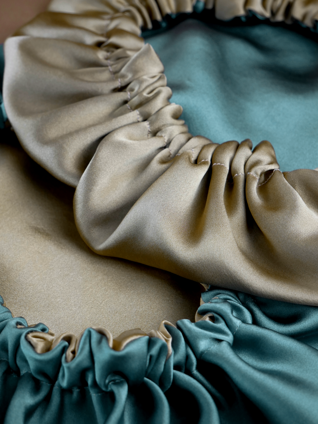 Double Layer Seiden-Schlafhaube aus Ahimsa Seide – wendbar, 16 Momme | SILKZzz