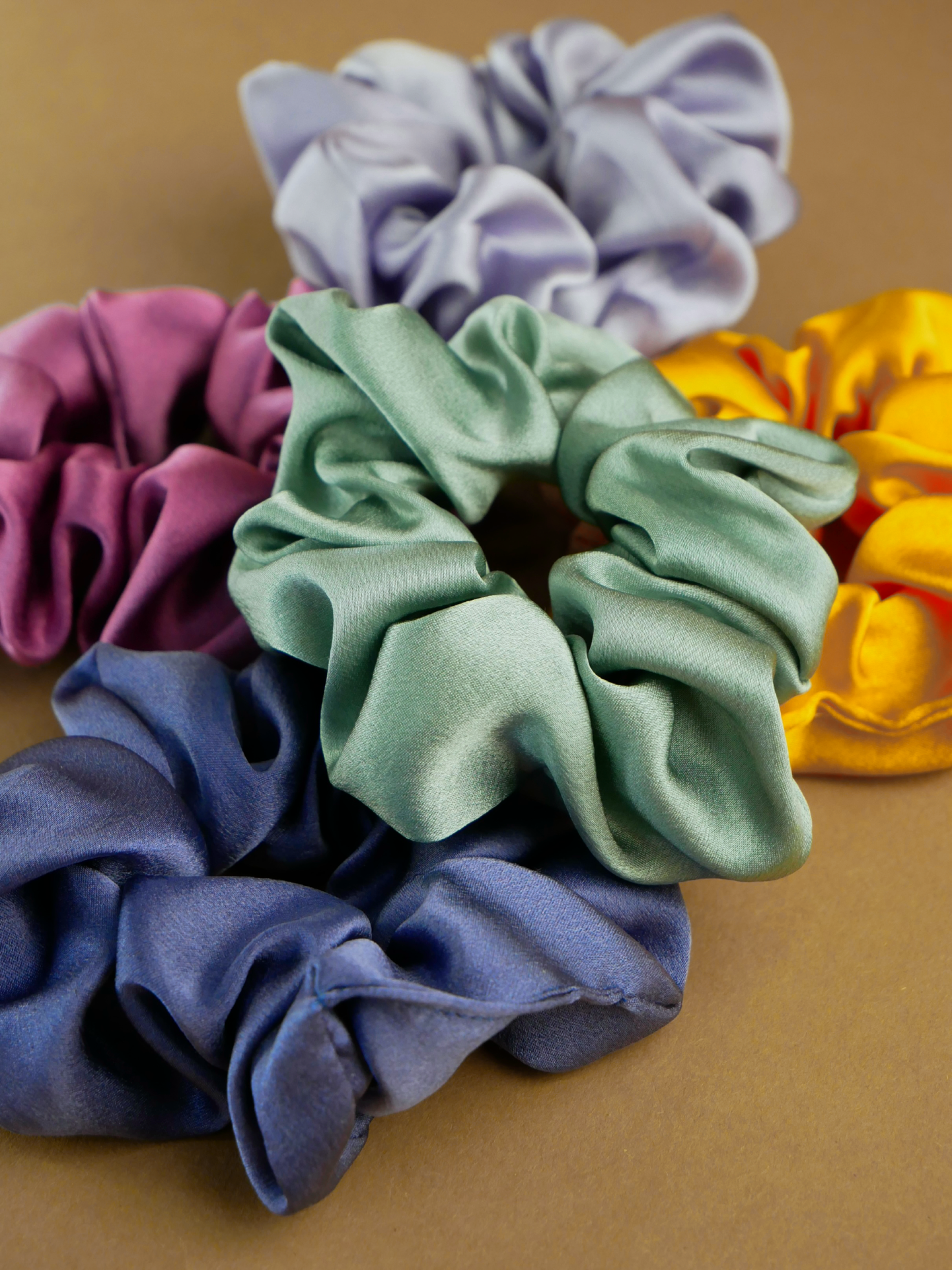 Seiden-Scrunchie aus Ahimsa Seide – 21 Momme, haarschonend & sanft | SILKZzz