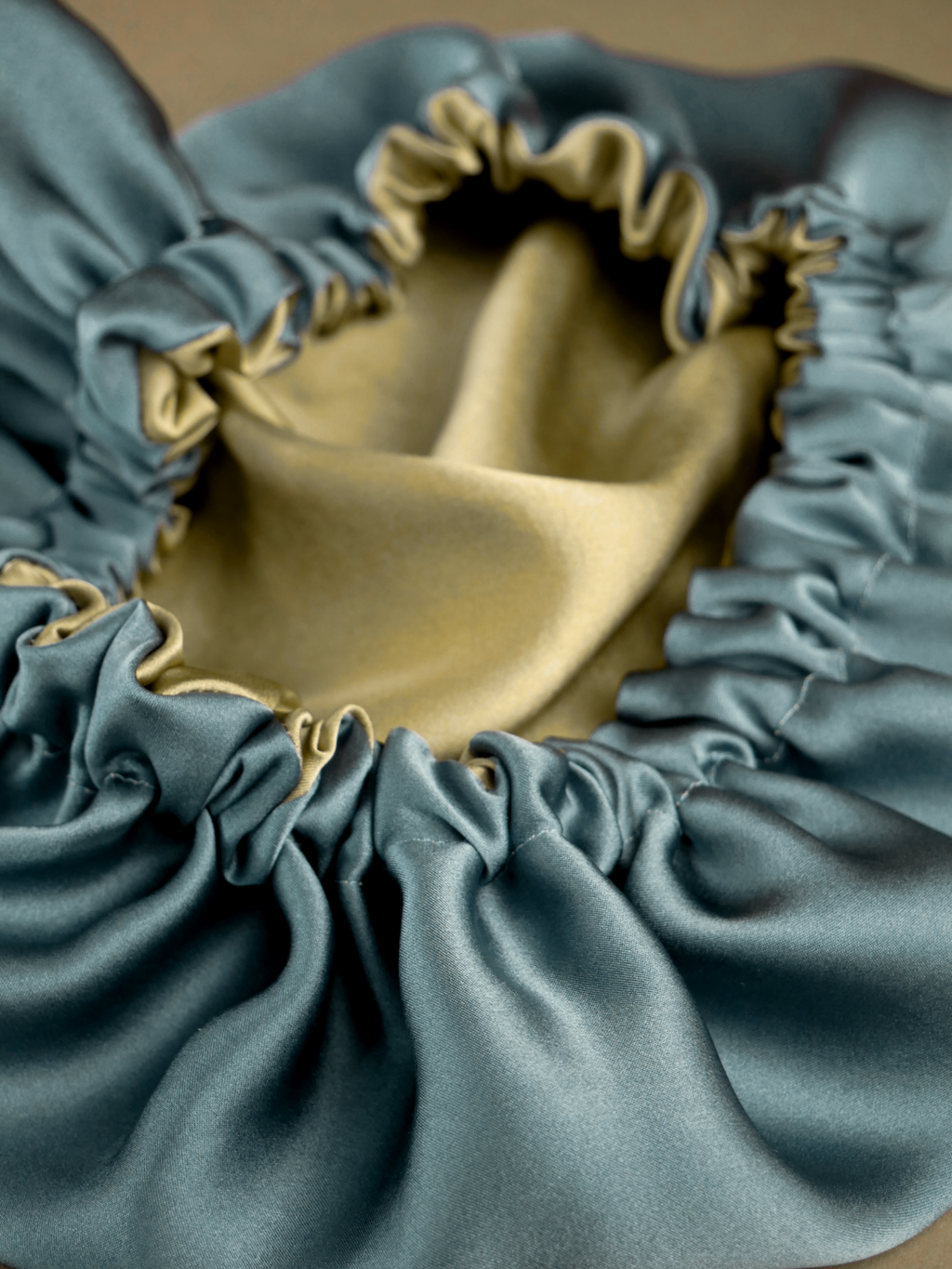 Double Layer Seiden-Schlafhaube aus Ahimsa Seide – wendbar, 16 Momme | SILKZzz