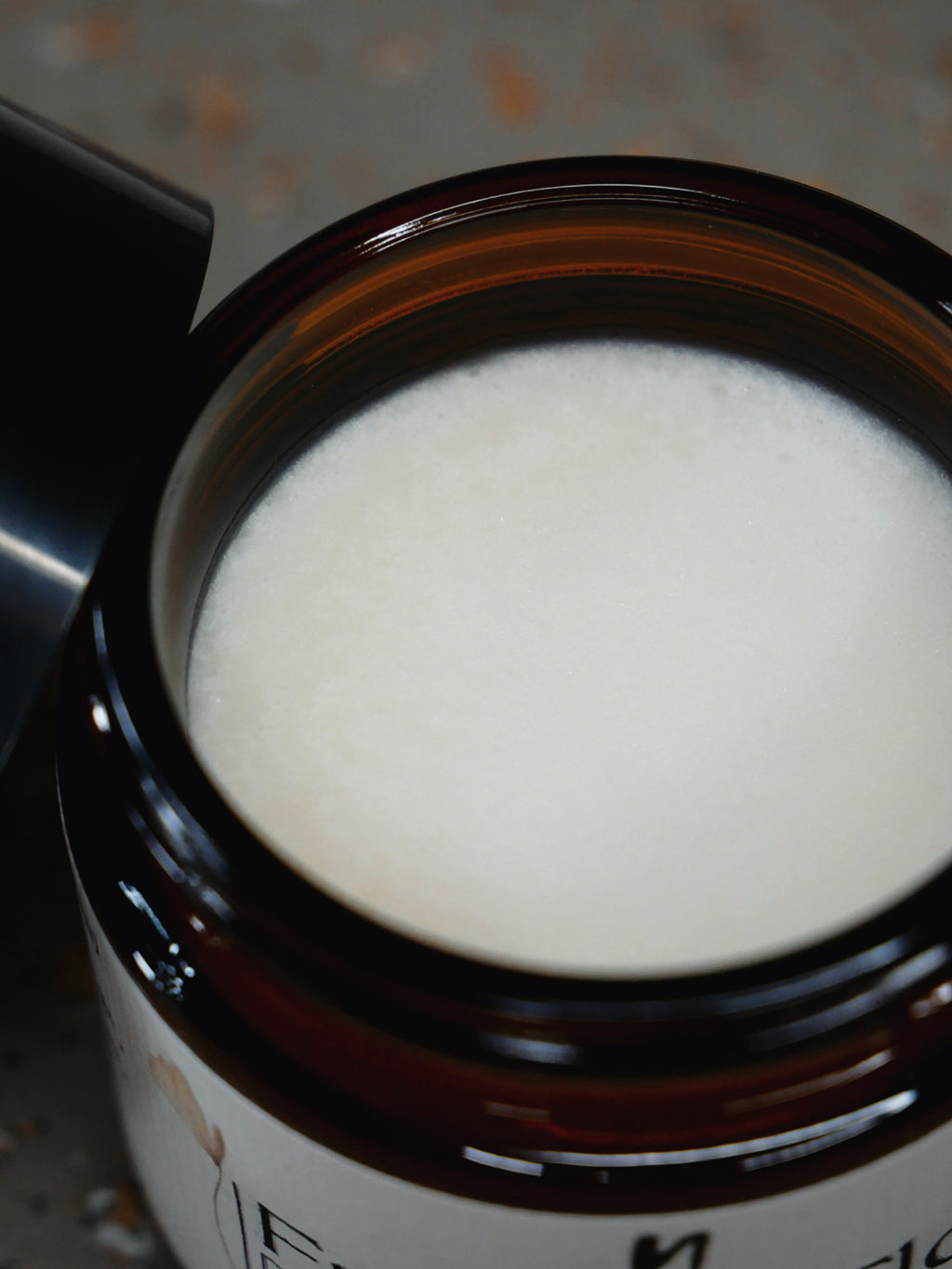 natürliche-deocreme-gegen-körpergeruch-ohne-duftstoffe