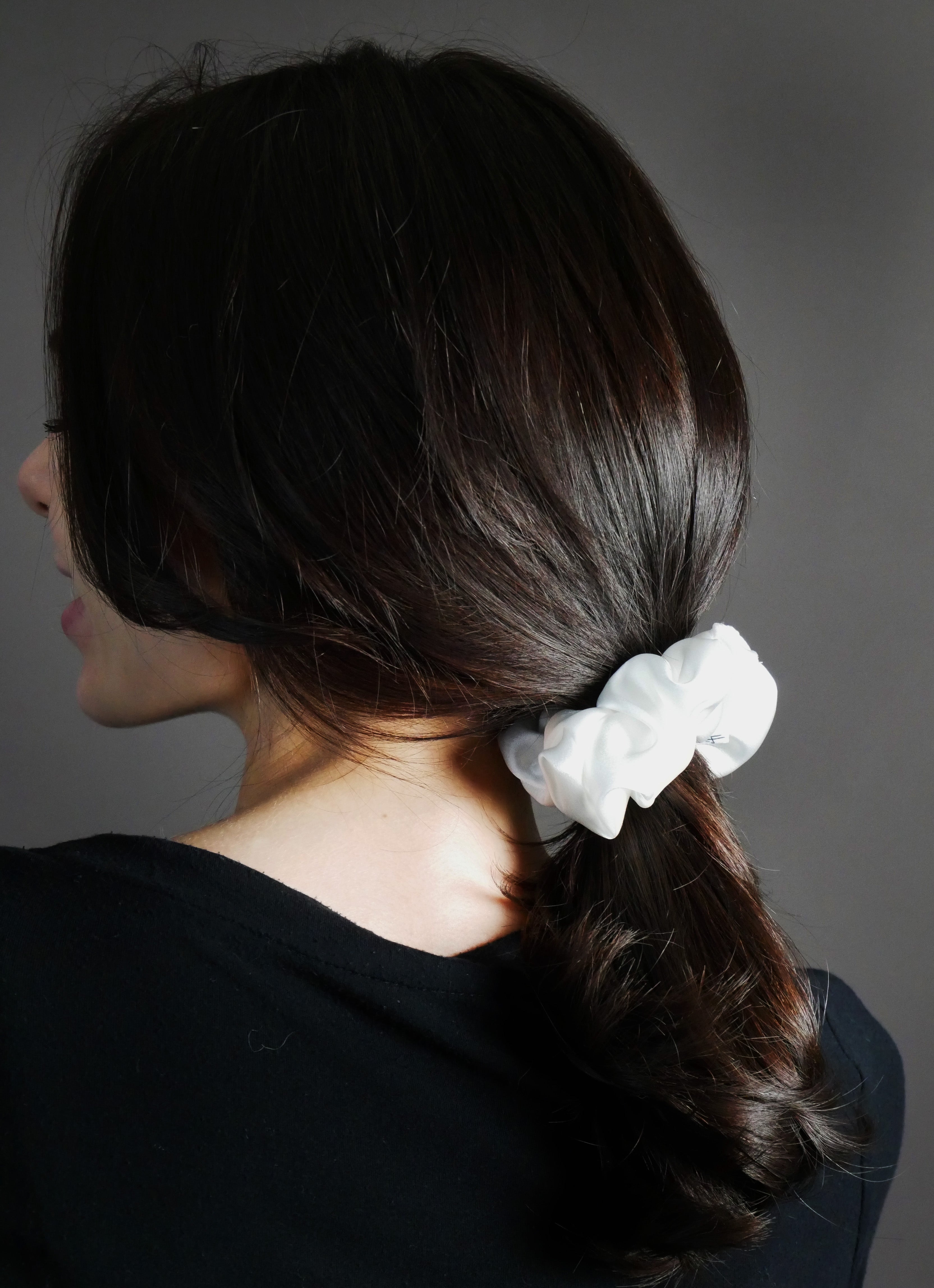 Seiden-Scrunchie aus Ahimsa Seide – 21 Momme, haarschonend & sanft | SILKZzz