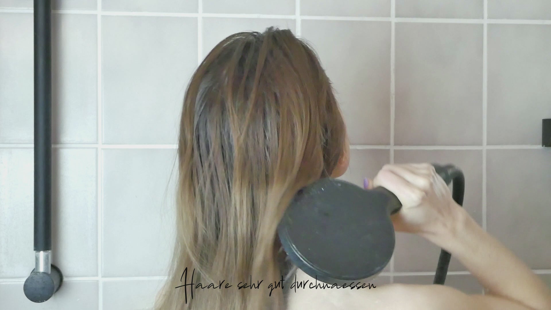 anwendung-video-festes-shampoo-milde-hilde